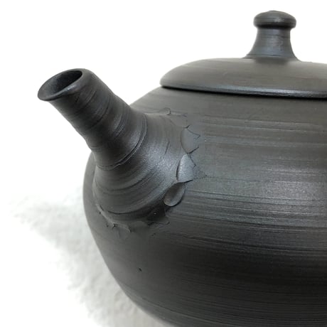 伊藤雅風 Gafu Ito 黒泥 印籠蓋 急須 　ST0453