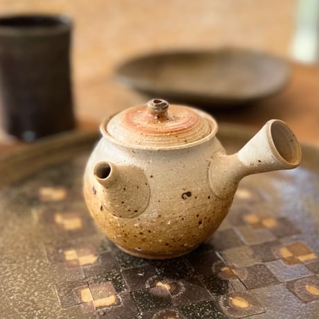 TOKONAME ISOBE by 磯部商店、急須と器 いそべ