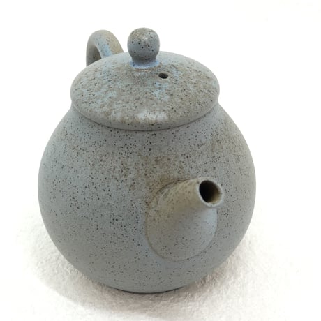 甚秋  伊藤成二  Jinshu  Seiji Ito  空色 牡蠣殻掛け 後手急須 　ST0457
