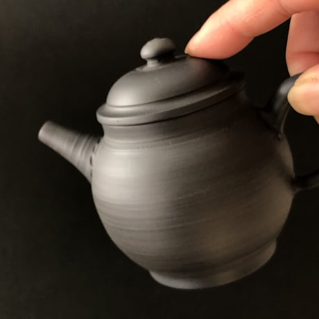 伊藤雅風 Gafu Ito 黒マット 印籠蓋 後手急須　ST0083