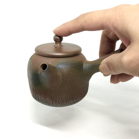 甚秋  伊藤成二  Jinshu  Seiji Ito  窯変 六角 嵐絞り紋 急須 　ST0310