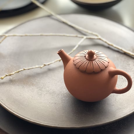 松永朱泥龍仙人文桃型水滴急須 松永朱泥龍仙人文桃型水滴急須 松永朱泥龍仙人文