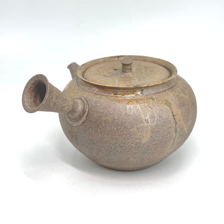 小俣冠丞 Kanjo Omata  焼締藻掛茶注（丸型）　ST1048