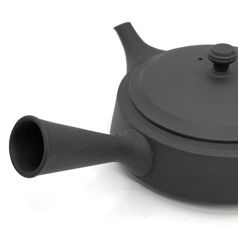 高資陶苑 TAKASUKE kuro-2 横手（右利き） | TOKONAME ISOBE b