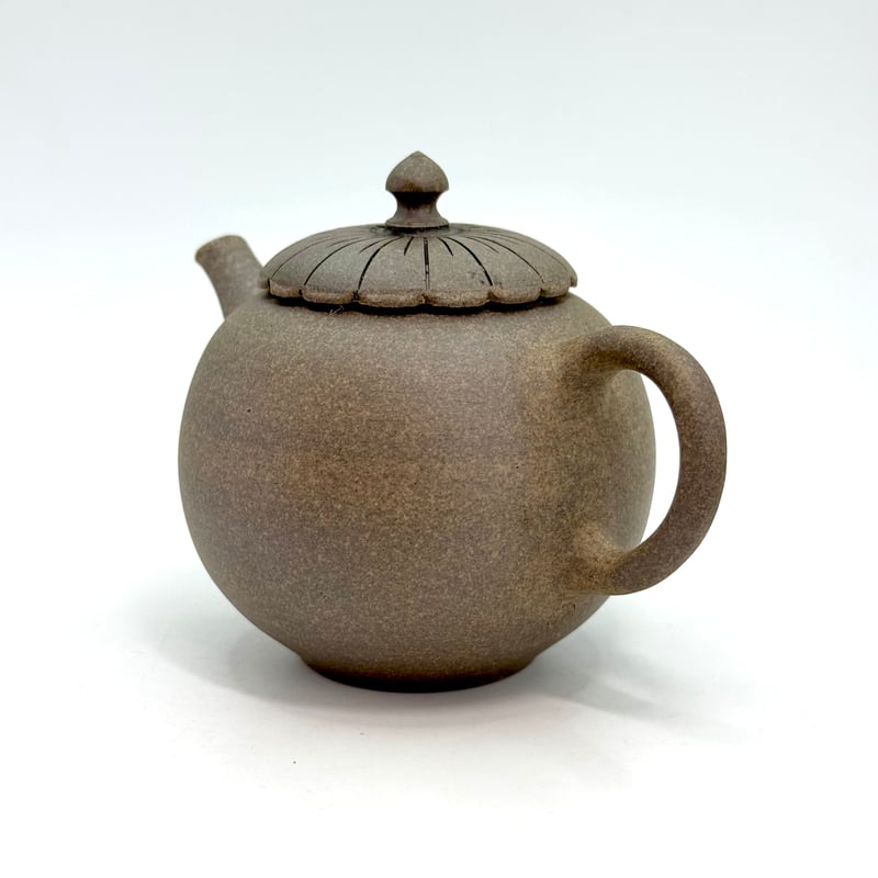 都築青峰 Seiho Tsuzuki 焼締 菊蓋 後手急須 ST0904 | TOKONAME