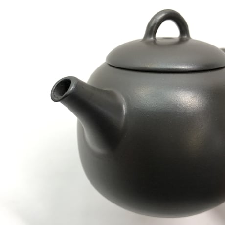 伊藤雅風 Gafu Ito 黒泥 後手急須 　ST0336