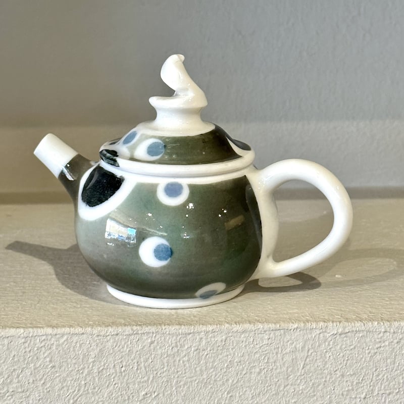 一ツ松綾乃 Ayano Hitotsumatsu 和紙染め後手急須【夜に放立つ