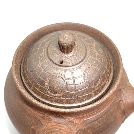 小北條 Kohokujo 焼締彫蓋 急須　ST1055