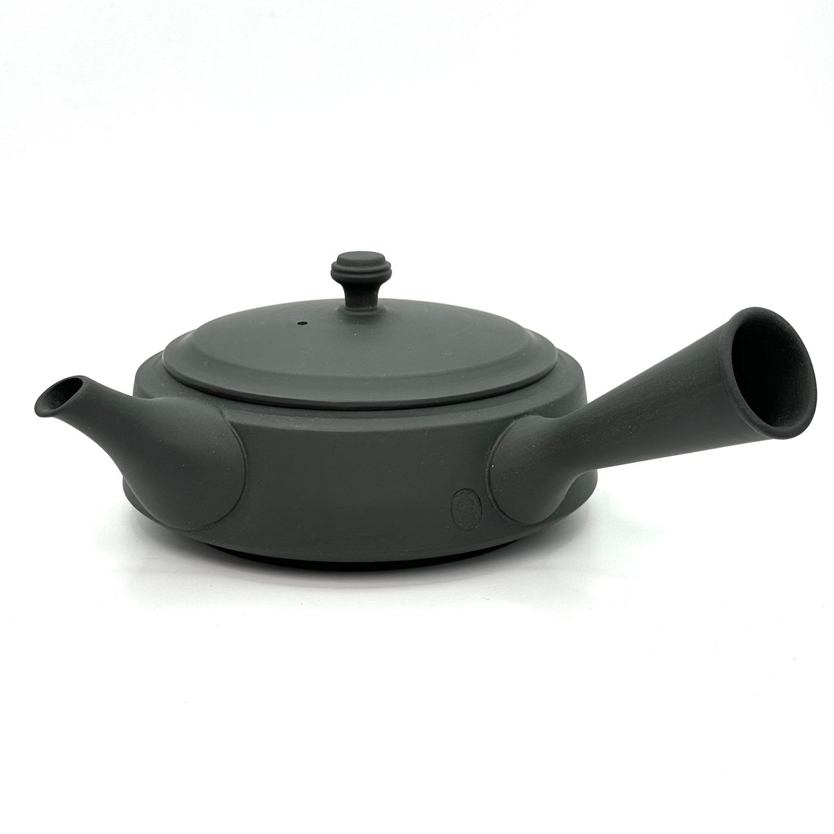 高資陶苑 TAKASUKE kuro-2 横手（右利き） | TOKONAME ISOBE b