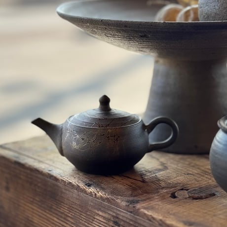 ITEM | TOKONAME ISOBE by 磯部商店、急須と器 いそべ