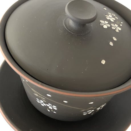 都築青峰 Seiho Tsuzuki 黒 桜印花 蓋碗 皿付　ST0058