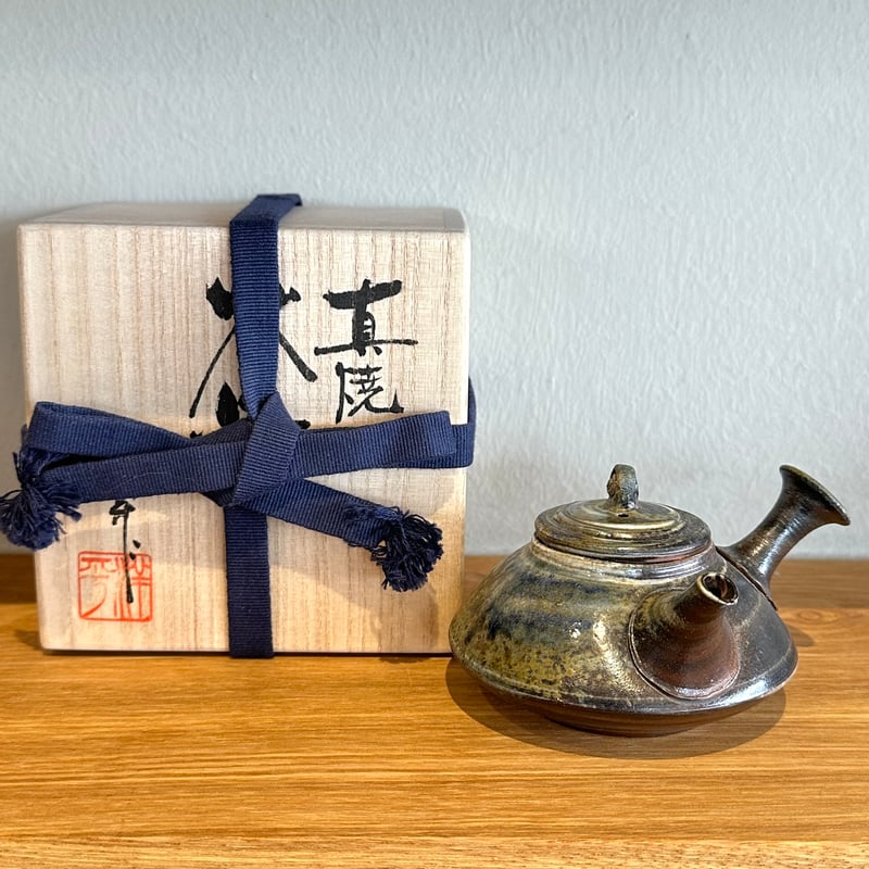 小西洋平 Yohei Konishi 真焼茶注(薪窯、練り込み)木箱入 小西洋平 Yohei Konishi 真焼茶注(薪窯、練り込み)木箱入