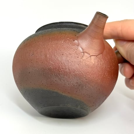 水野陽景 Yokei Mizuno  朱窯変南蛮茶注（カメ型） ST0737