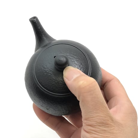 村田益規Yoshiki Murata  黒タタキ 高台茶注　ST0319