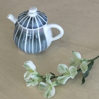 一ツ松綾乃 Ayano Hitotsumatsu  染め 十草模様 印籠蓋  後手急須　ST0448