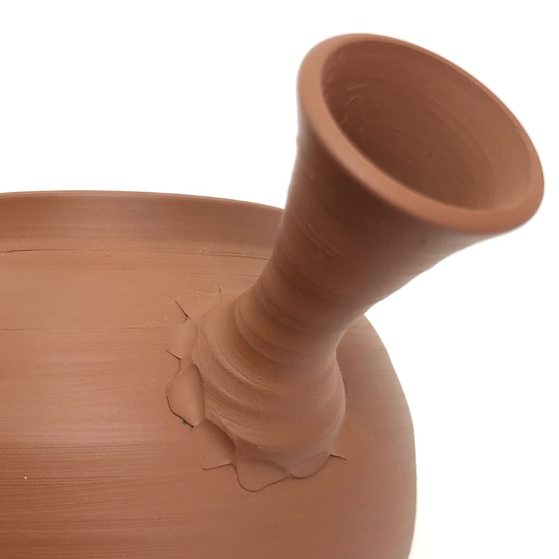 送料無料　常滑焼　二代伊藤高鳳作　彫刻緑泥急須　共箱・作歴・黄布　未使用品 送料無料 常滑焼 二代伊藤高鳳作 彫刻緑泥急須 共箱・作