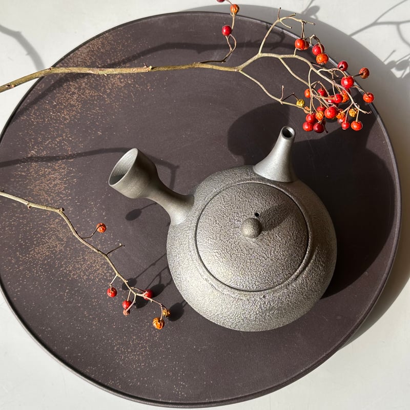 陶器 急須 梅・笹・松葉 レトロ Ae-304 陶器 急須 梅・笹・松葉 レトロ Ae-304 陶器 急須 梅・笹・松葉