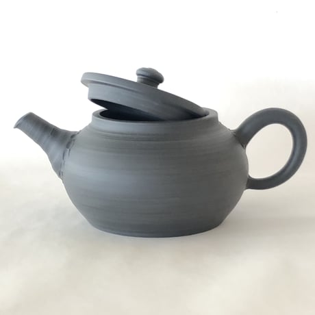 伊藤雅風 Gafu Ito 黒マット 印籠蓋 後手急須　ST0080