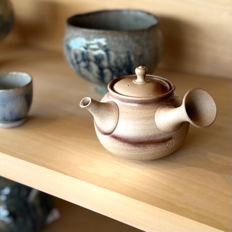 吉川雪月 Setsugetsu Yoshikawa 焼締 火襷茶注　ST1049
