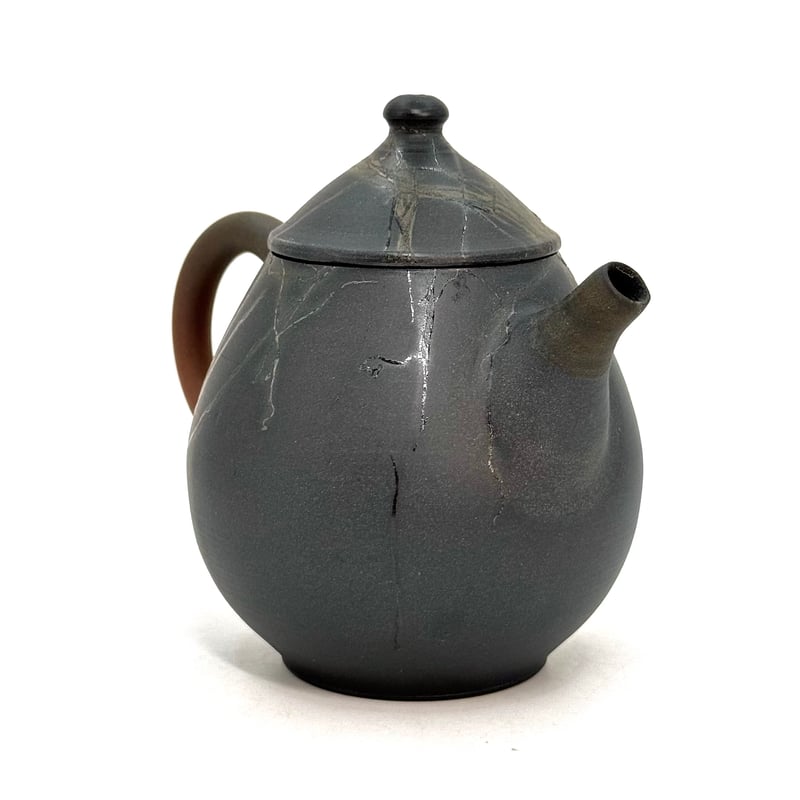 ＊中国古美術/朱泥桃花紋三足獣茶壺（底款：手井酲順圓製）【保存箱付】 中国古美術/朱泥桃花紋三足獣茶壺（底款：手井酲