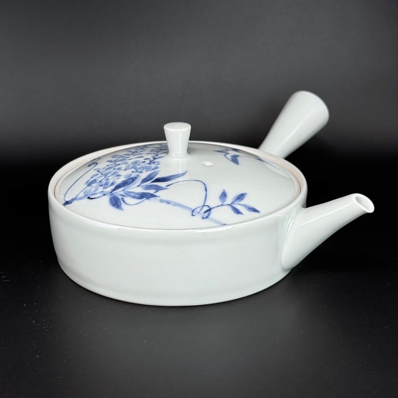 前川妙子 Taeko Maekawa 染付 藤燕 平急須 ST0742 | TOKONAME