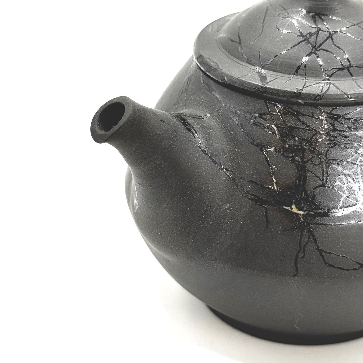北條 Hokujo 黒藻掛け茶注 木箱入 ST0809 | TOKONAME ISOBE by 北條 Hokujo 黒藻掛け茶注 木箱入 ST0809 | TOKONAME ISOBE by