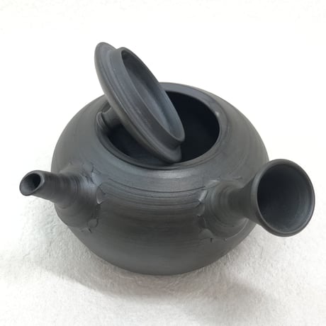 伊藤雅風 Gafu Ito 黒泥 印籠蓋 急須 　ST0453