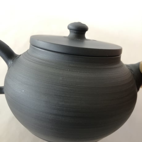 伊藤雅風 Gafu Ito 黒マット 印籠蓋 後手急須　ST0080