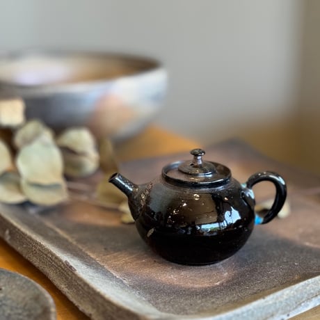 TOKONAME ISOBE by 磯部商店、急須と器 いそべ