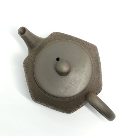 甚秋  伊藤成二  Jinshu  Seiji Ito  茶 六角 嵐絞り紋 後手急須 　ST0293