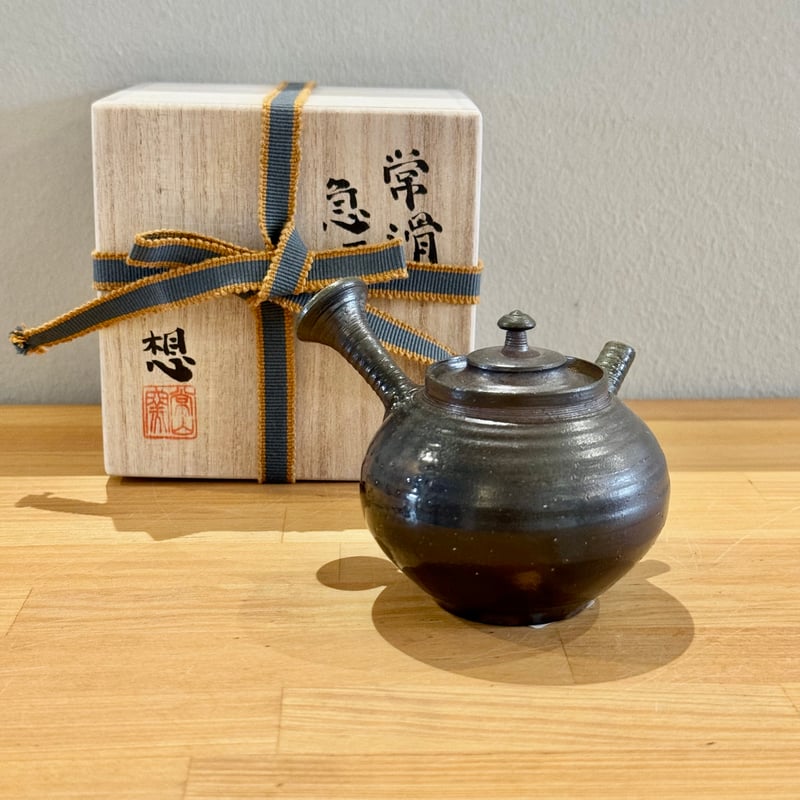 山田常山　急須 初代 山田 常山 造『朱泥 急須』をお譲り頂きました。 ｜骨董品買取 緑和堂