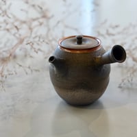 水野陽景 Yokei Mizuno  窯変焼締 南蛮朱帯 筋引 茶注(長丸) 　ST1195