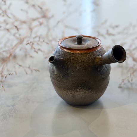 水野陽景 Yokei Mizuno  窯変焼締 南蛮朱帯 筋引 茶注(長丸) 　ST1195