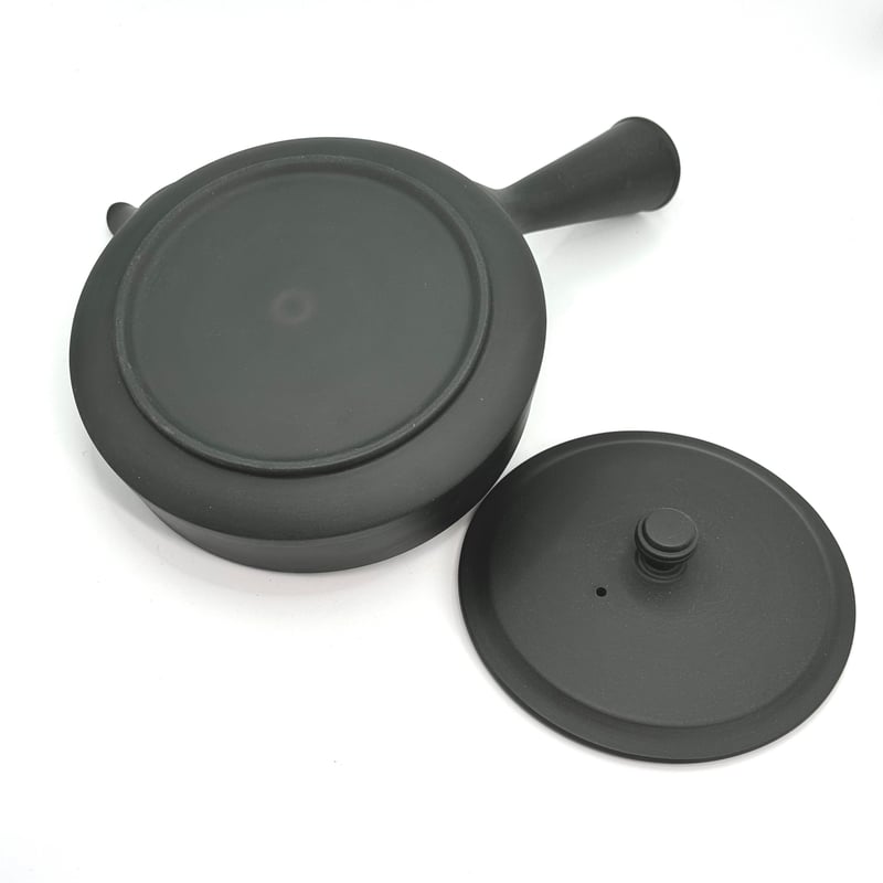 高資陶苑 TAKASUKE kuro-2 横手（右利き） | TOKONAME ISOBE b