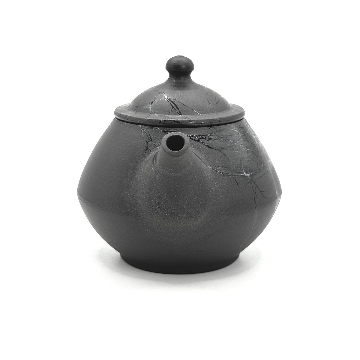 北條 Hokujo 黒藻掛け茶注 木箱入 ST0809 | TOKONAME ISOBE by 北條 Hokujo 黒藻掛け茶注 木箱入 ST0809 | TOKONAME ISOBE by