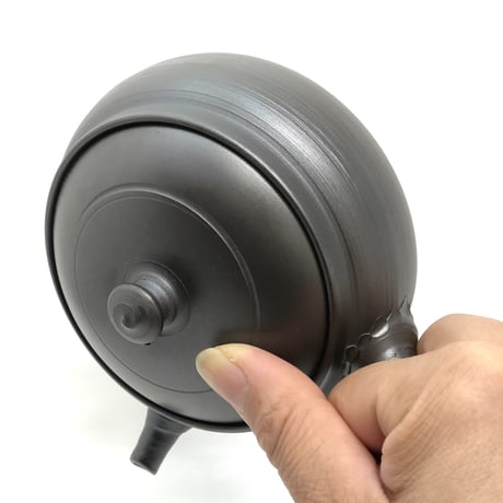 伊藤雅風 Gafu Ito 黒泥 平丸急須 　ST0329