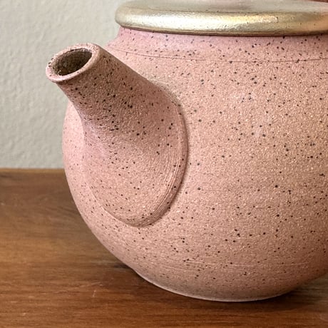 甚秋  伊藤成二  Jinshu  Seiji Ito  桜色 銀蓋 後手急須 　ST0660