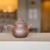 小北條 Kohokujo 焼締 彫印籠蓋 後手茶注　ST1152