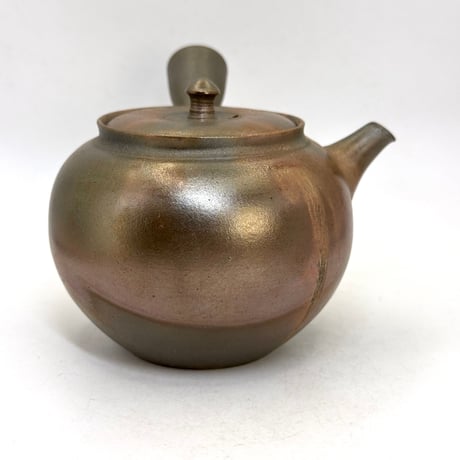 水野陽景 Yokei Mizuno  炭化 窯変焼締 火襷 カメ型茶注 　ST1077