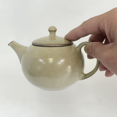 千葉光広 Mitsuhiro Chiba チタン釉 印籠蓋 後手急須　ST0217