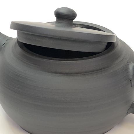 伊藤雅風 Gafu Ito 黒マット 印籠蓋 後手急須　ST0166