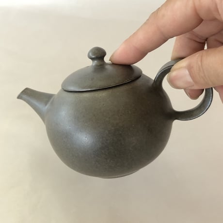 千葉光広 Mitsuhiro Chiba 黒 印籠蓋 後手急須　ST0027