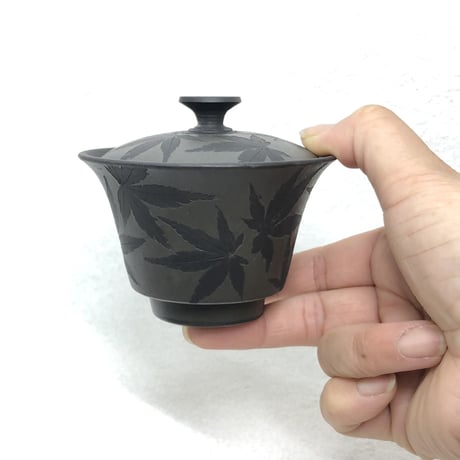 都築青峰 Seiho Tsuzuki 黒 紅葉 蓋碗 皿付　ST0558