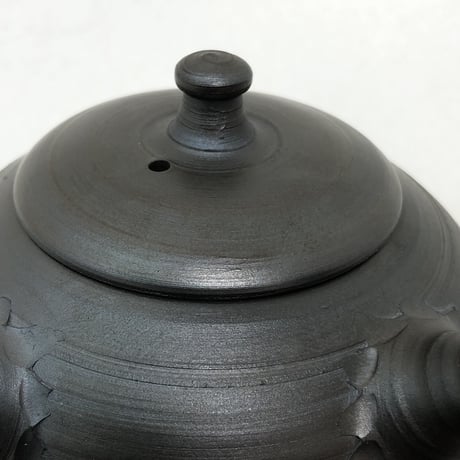 伊藤雅風 Gafu Ito 黒泥 印籠蓋 急須 　ST0453