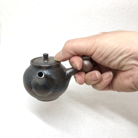 北條 Hokujo 黒窯変 茶注　ST0585