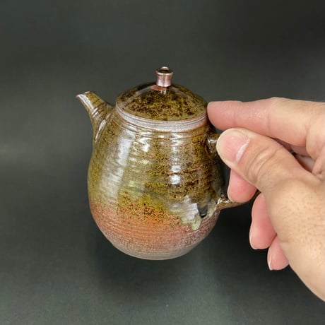 小北條 Kohokujo 灰釉 印籠蓋 後手茶注　ST1127