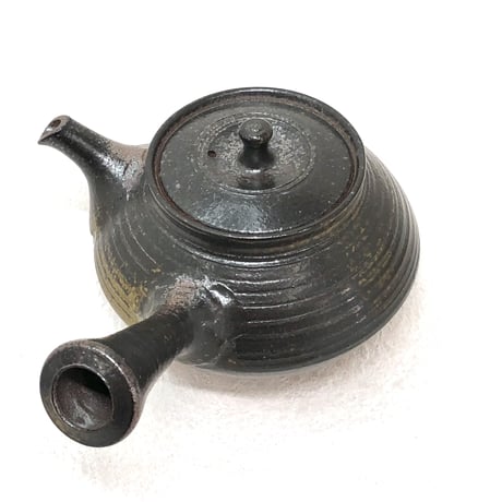 北條 Hokujo 黒窯変 茶注　ST0584