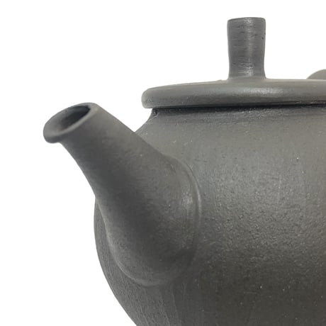 甚秋  伊藤成二  Jinshu  Seiji Ito  黒 印籠蓋 後手急須 　ST0324