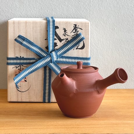 ITEM | TOKONAME ISOBE by 磯部商店、急須と器 いそべ