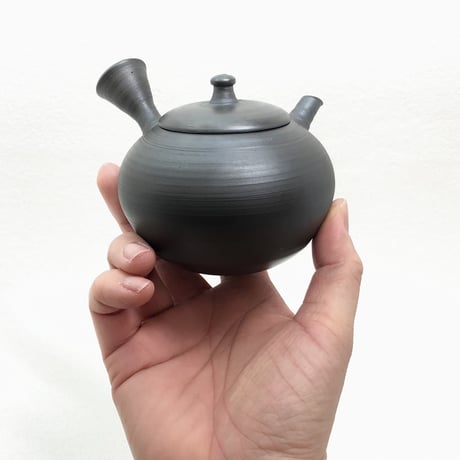 伊藤雅風 Gafu Ito 黒泥 印籠蓋 急須 　ST0453
